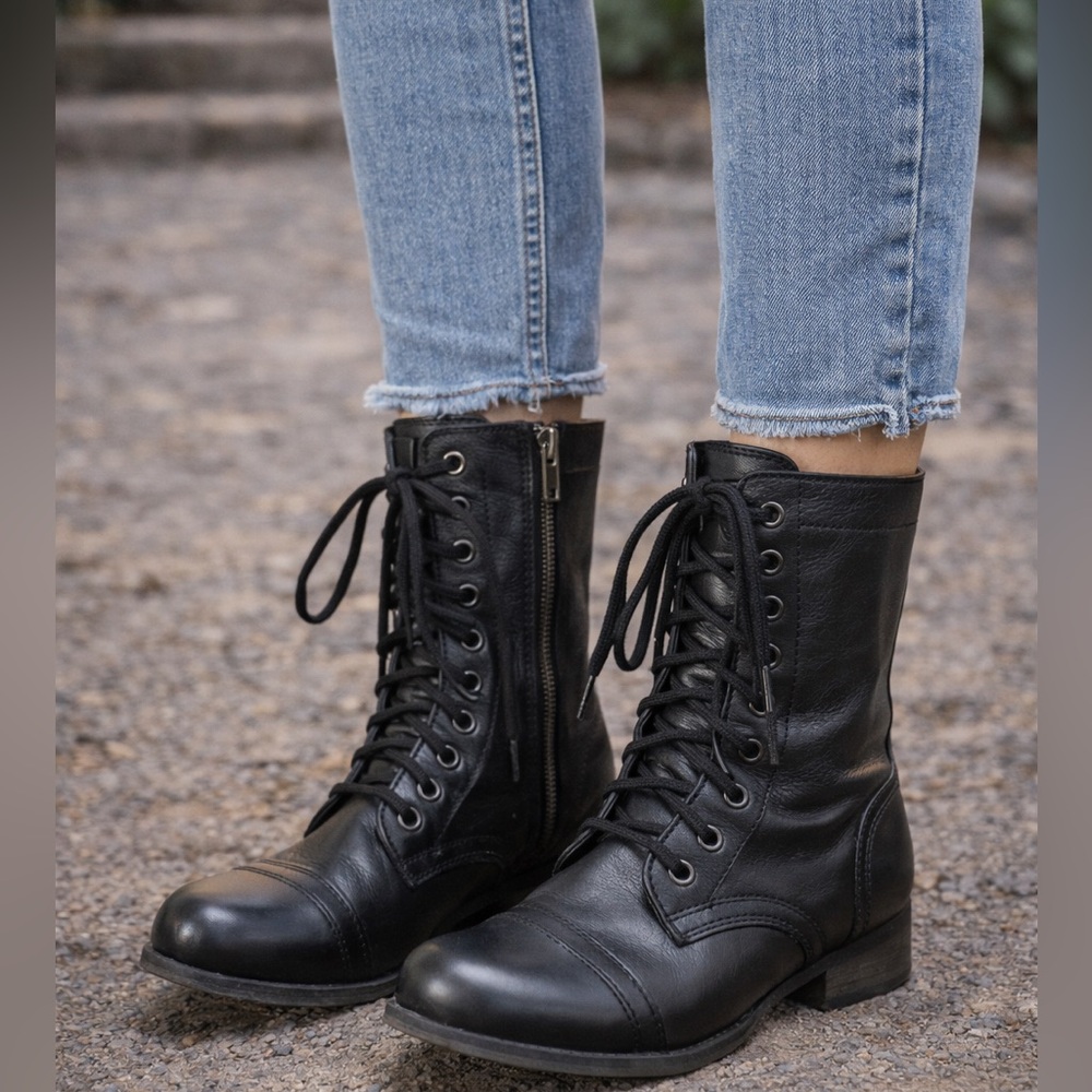 Steve Madden Troopa Black Leather Combat Boots Lace Up Side Zip Women’s 7.5M